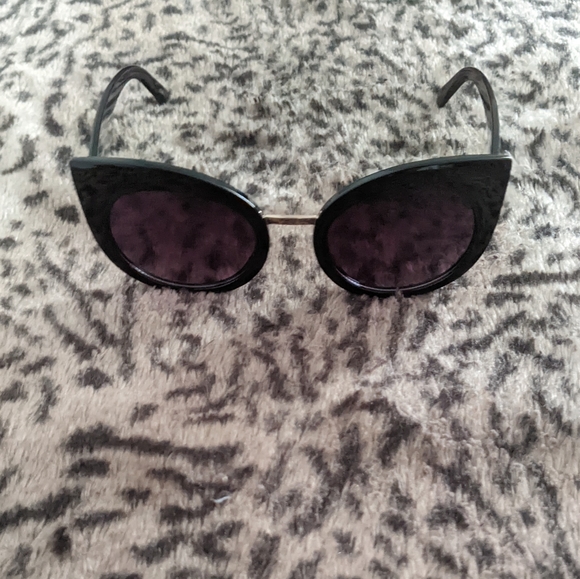 Cat eye sunglasses - Picture 2 of 6